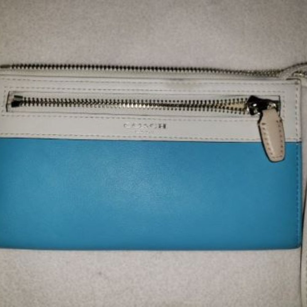 Coach Vintage Top-Zip Skinny Wallet with Wristlet Strap